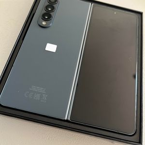 New Samsung Galaxy Z Fold4 Unlocked--PLEASE READ ENTIRE DISCRIPTION!!